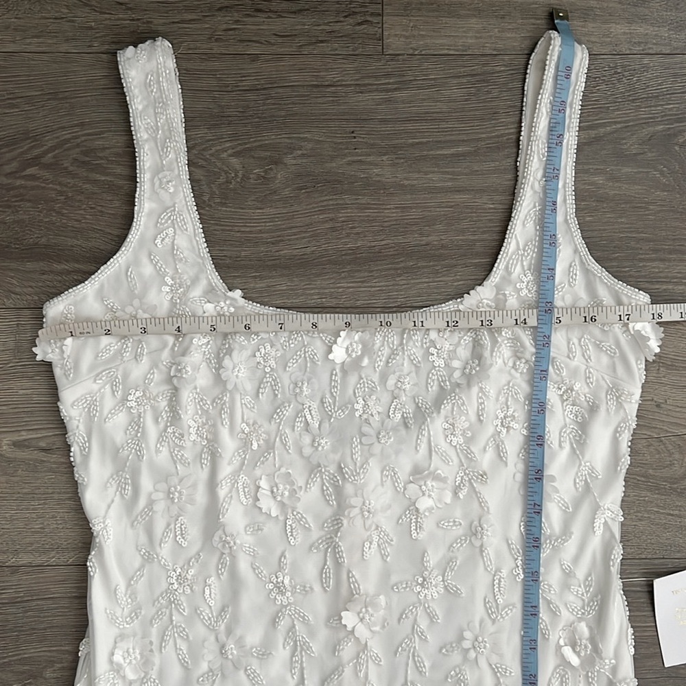 Lulu's White Embellished Square-Neck Wedding Gown - Picture 12 of 12